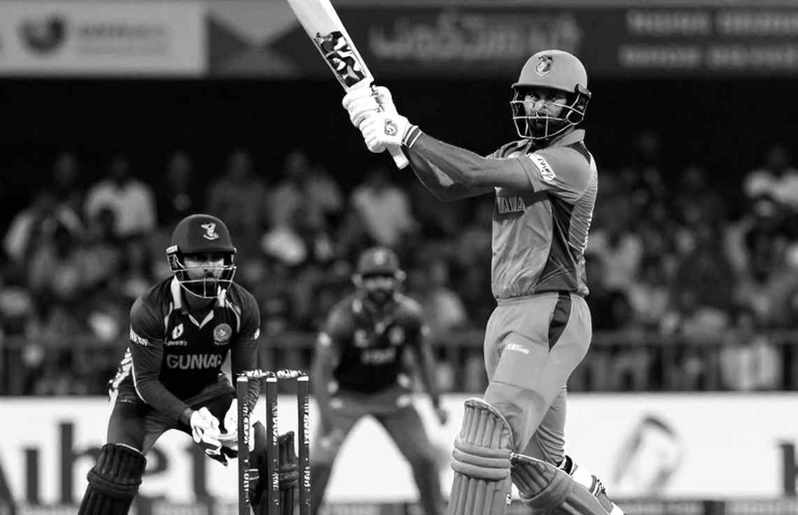 ২৪৯ রক্ষা করতে না পারার হিসাব: ইন্দোরে ভারতের দুটি বদল বোলিং খতিয়ান মিলিয়ে দেয় না