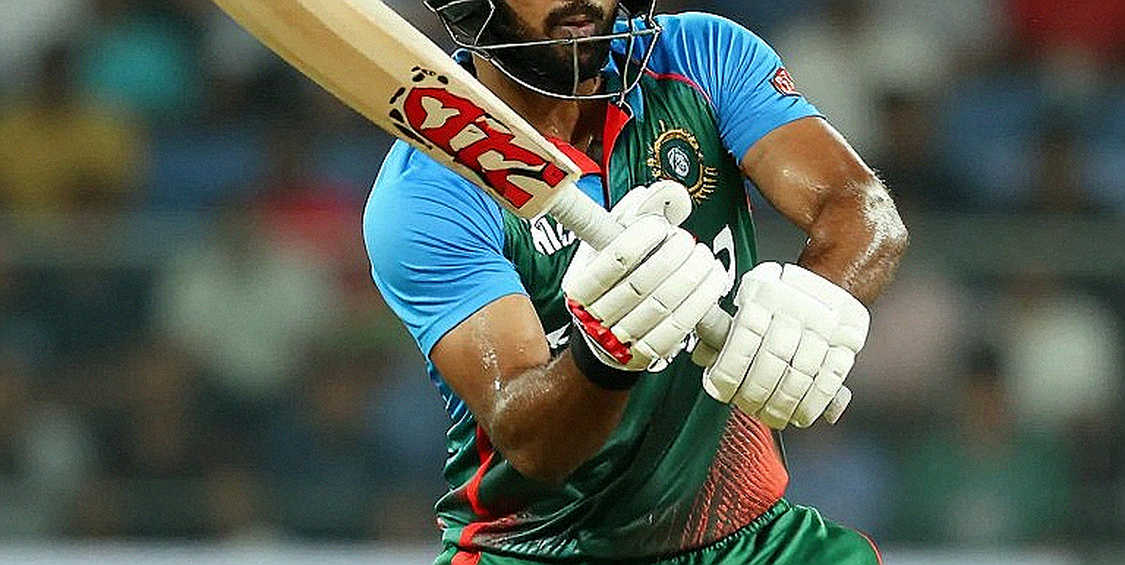 লেজারের ফাঁক আর ব্লকচেইনের প্রতিশ্রুতি: ক্রিকেটের বয়স-যাচাই, চুক্তি ও অদৃশ্য মিনিটের হিসাব